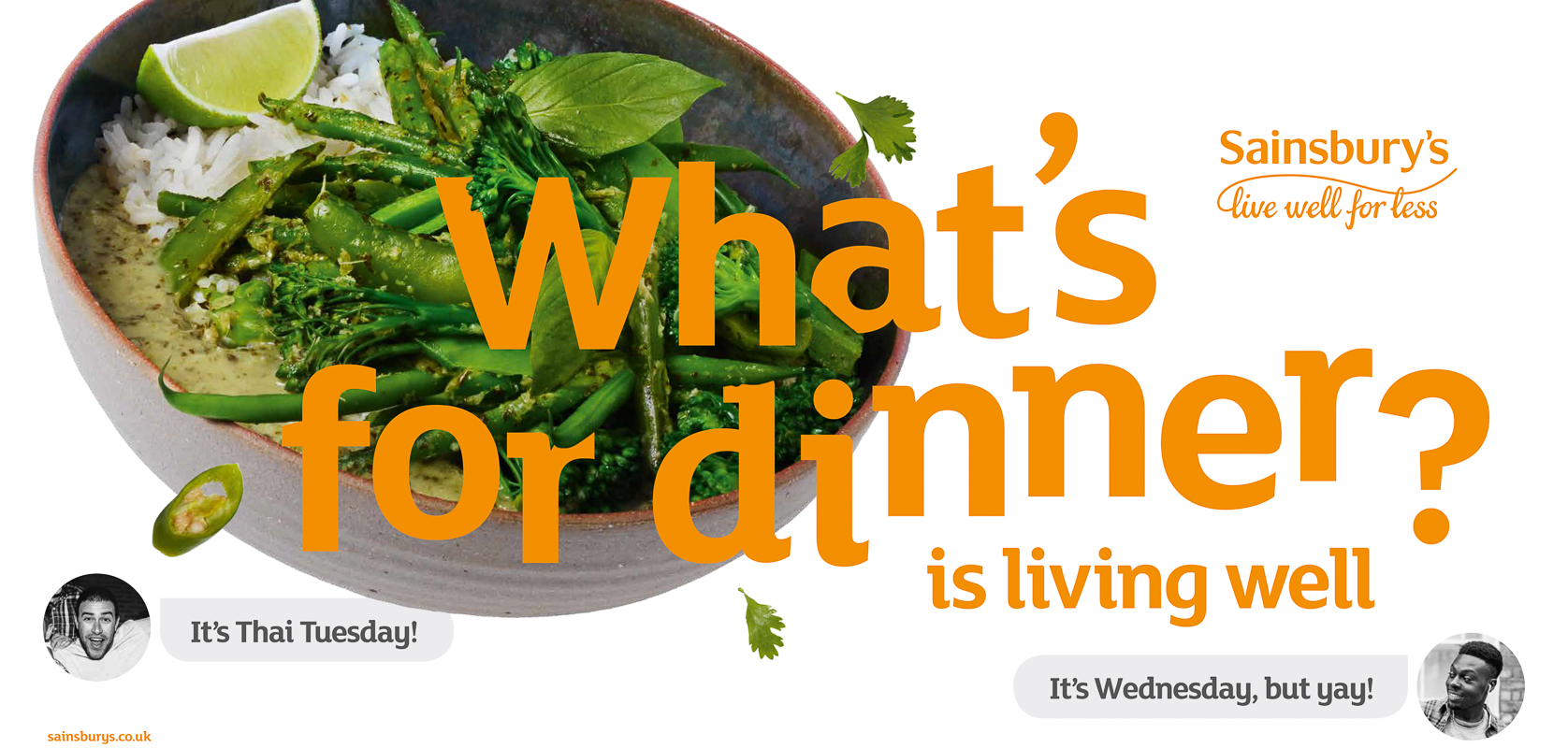 Photograph of a vegetable Thai green curry in a bowl with a slice of lime