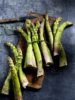 M&S Bunch of Asparagus