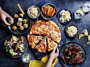 M&S Pizza Dinner Feast