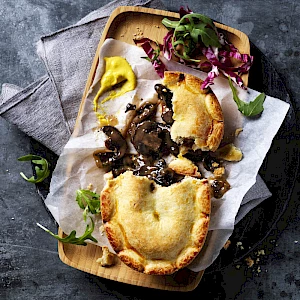 Plant kitchen mushroom pie