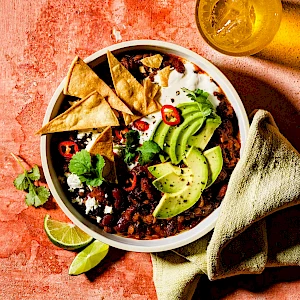 Beany beef chilli with tortilla chips